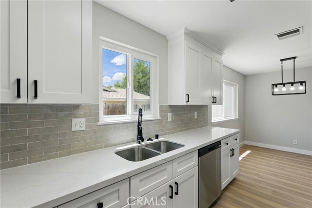 Detail Gallery Image 13 of 32 For 5105 Acacia Ave, San Bernardino,  CA 92407 - 3 Beds | 2 Baths