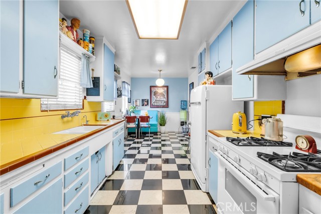 Detail Gallery Image 16 of 31 For 5425 Halbrent, Sherman Oaks,  CA 91411 - 3 Beds | 2 Baths