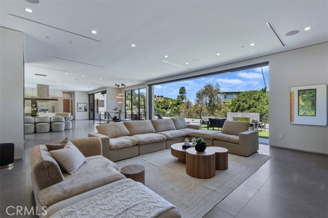 14753 Round Valley