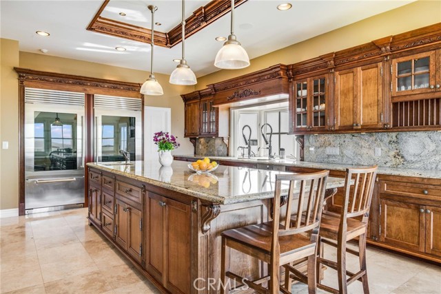 Detail Gallery Image 12 of 54 For 1409 via Arco, Palos Verdes Estates,  CA 90274 - 7 Beds | 5/2 Baths
