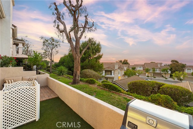 1055 S Sundance Drive, Anaheim Hills CA: https://media.crmls.org/medias/3902b6d6-69cd-4a8d-abdb-f1a72c9c2ec6.jpg
