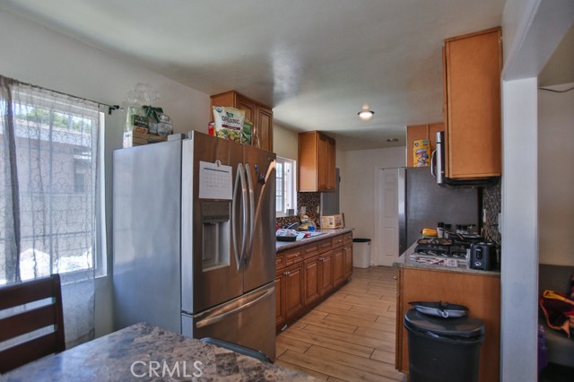 Detail Gallery Image 5 of 14 For 1206 W Mcfadden Ave, Santa Ana,  CA 92707 - 4 Beds | 2 Baths