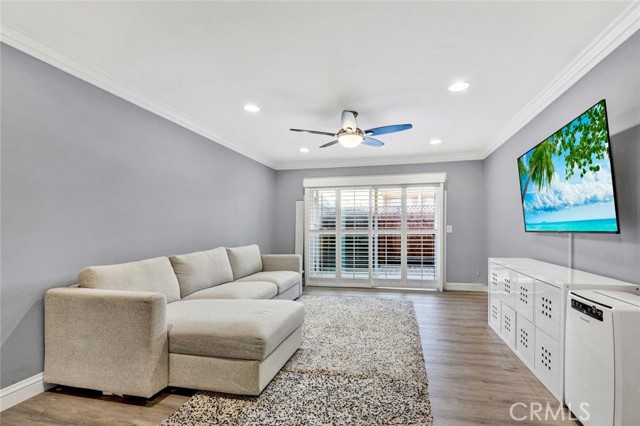 6600 Warner Avenue, Huntington Beach CA: https://media.crmls.org/medias/390356fd-4ba6-41b6-991f-4ee607bf2f2a.jpg