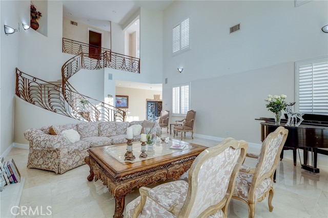 33 Sage Lane, Bell Canyon CA: https://media.crmls.org/medias/39038c99-de07-4518-b713-e61bcf0f6c74.jpg