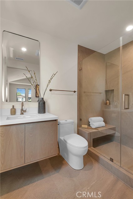 4455 Katherine Avenue, Sherman Oaks CA: https://media.crmls.org/medias/390429cf-60b6-40f4-a400-9fff0fcd69ec.jpg