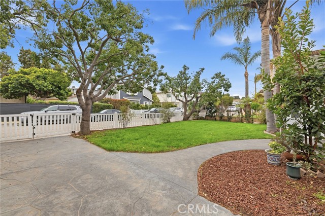 Detail Gallery Image 3 of 41 For 2313 Curtis, Redondo Beach,  CA 90278 - 3 Beds | 2 Baths