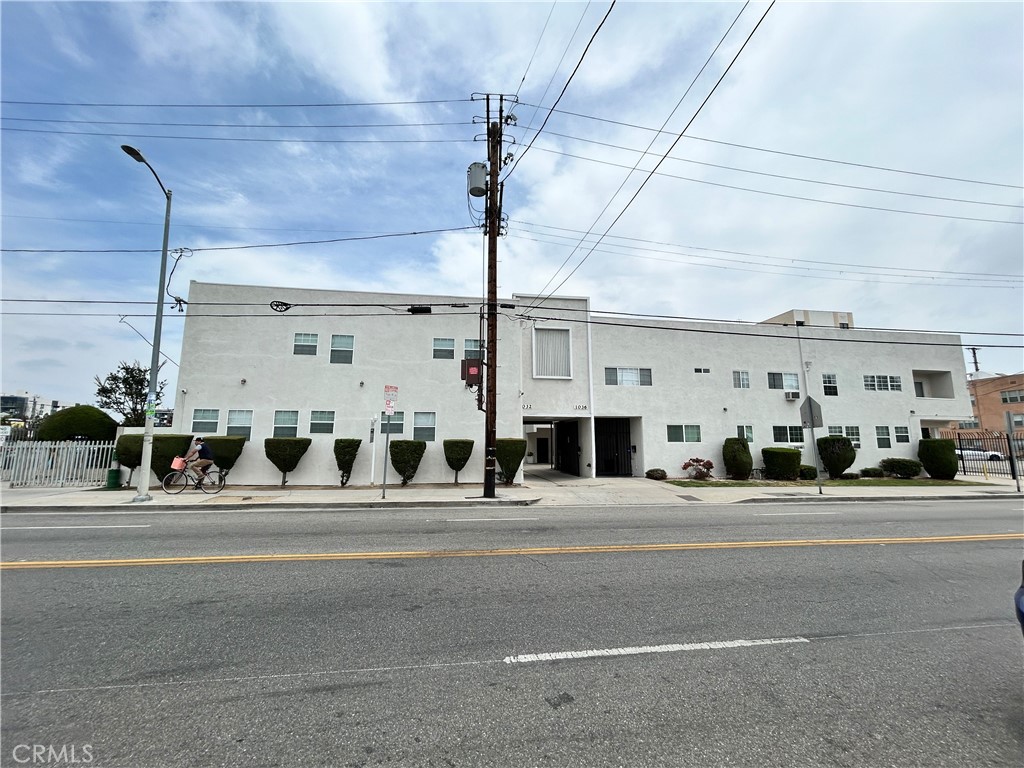 1036 S Normandie Avenue #9