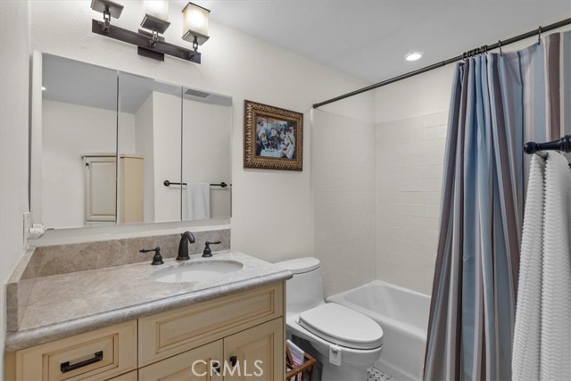 92 Cottonwood Circle, Rolling Hills Estates CA: https://media.crmls.org/medias/390763ca-ebcc-433a-9d30-40bc2c4fa728.jpg