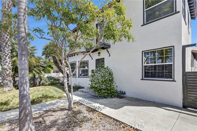 Detail Gallery Image 3 of 31 For 147 Avenida Rosa a,  San Clemente,  CA 92672 - 2 Beds | 1 Baths