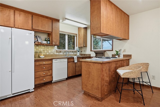 Detail Gallery Image 8 of 43 For 19879 Donkey Hill, Hidden Valley Lake,  CA 95467 - 3 Beds | 2 Baths