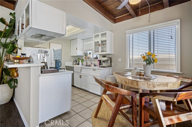 Unit 202 (Top unit) - kitchen