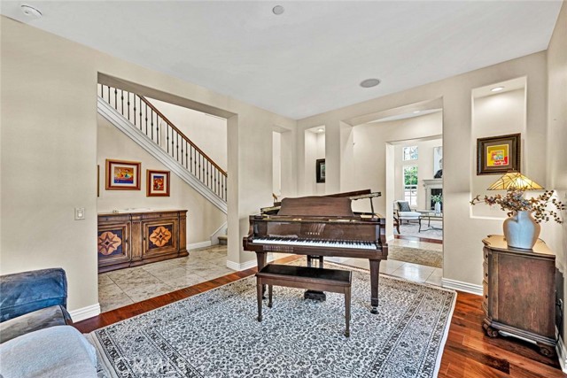 Detail Gallery Image 7 of 33 For 18888 Dry Creek Rd, Yorba Linda,  CA 92886 - 3 Beds | 4 Baths