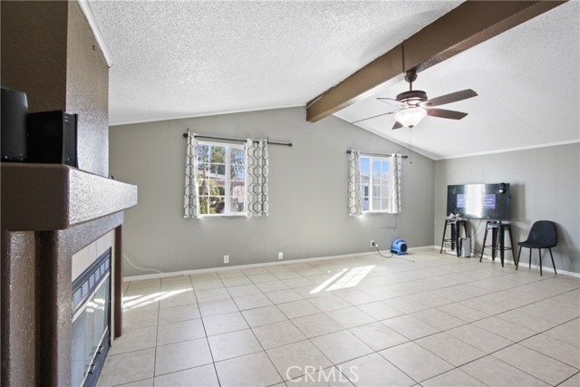 Detail Gallery Image 6 of 25 For 320 N Park Vista #26, Anaheim,  CA 92806 - 3 Beds | 2 Baths