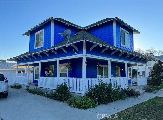 Detail Gallery Image 1 of 14 For 619 C St, Lemoore,  CA 93245 - 3 Beds | 2 Baths
