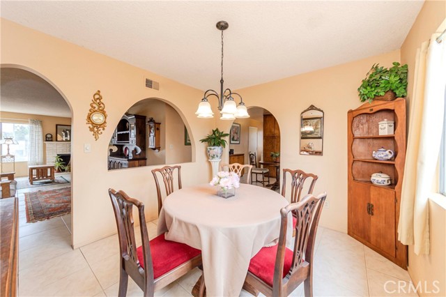 Detail Gallery Image 15 of 54 For 1511 W Hill Ave, Fullerton,  CA 92833 - 3 Beds | 3 Baths