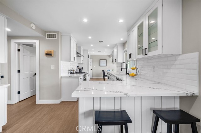 Detail Gallery Image 10 of 51 For 1601 Virden Dr, Glendale,  CA 91208 - 4 Beds | 3 Baths
