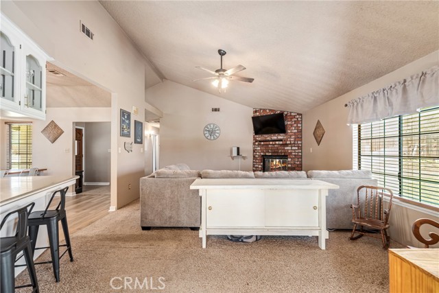 Detail Gallery Image 8 of 45 For 21766 Fox Ct, Tehachapi,  CA 93561 - 3 Beds | 2 Baths