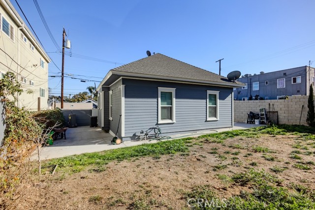 1135 Electric Court, Long Beach, California 90813, 2 Bedrooms Bedrooms, ,1 BathroomBathrooms,Single Family Residence,For Sale,Electric,DW25004143