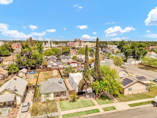 516 C Street, Lemoore CA: https://media.crmls.org/medias/390c52be-7222-47ed-90f0-9b37a5899ce1.jpg