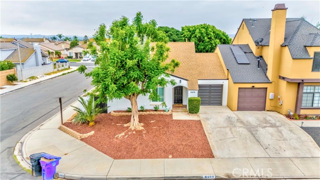 6409 Heatherwood Drive, Jurupa Valley CA: https://media.crmls.org/medias/390ce957-db8b-4ced-a7d6-dc33bdeba52e.jpg