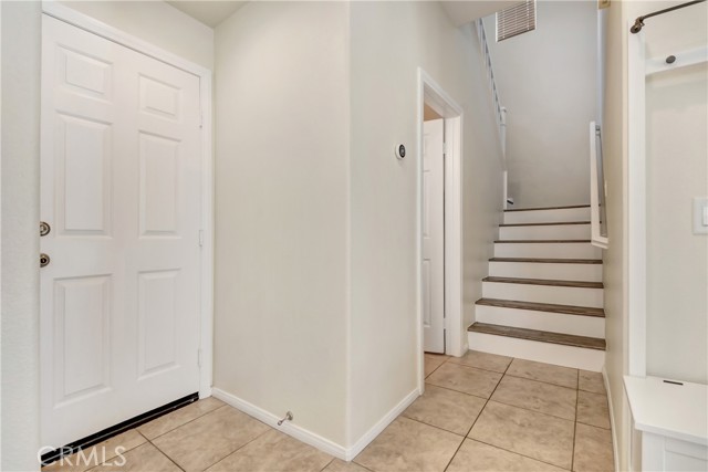 Detail Gallery Image 11 of 26 For 33553 Cedar Creek Ln, Lake Elsinore,  CA 92532 - 3 Beds | 2/1 Baths