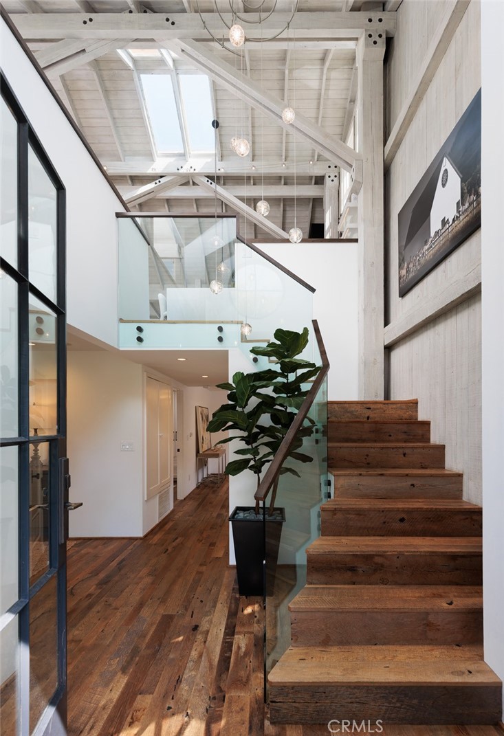 MLS #OC25127533 img 6