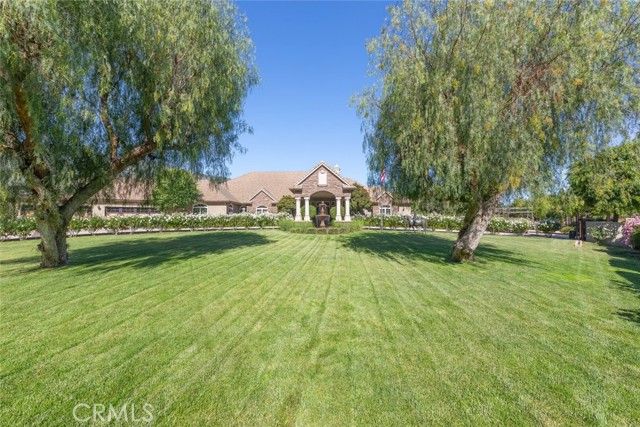 Detail Gallery Image 8 of 75 For 23965 Lawson Rd, Corona,  CA 92883 - 4 Beds | 3/1 Baths