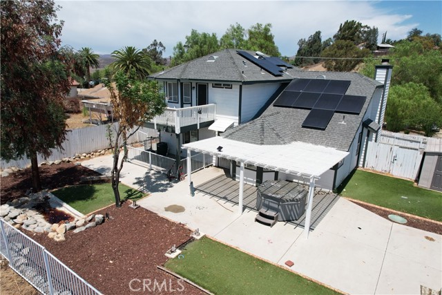 Detail Gallery Image 6 of 29 For 16495 Stevens Ave, Lake Elsinore,  CA 92530 - 3 Beds | 2/1 Baths