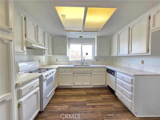 Detail Gallery Image 14 of 32 For 20361 86th St, California City,  CA 93505 - 3 Beds | 2 Baths