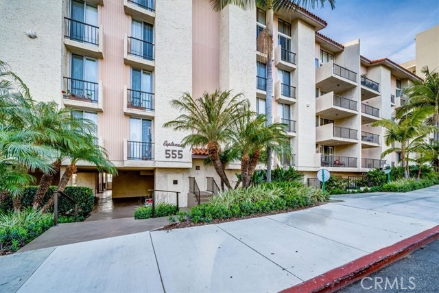 555 Esplanade, Redondo Beach, California 90277, 2 Bedrooms Bedrooms, ,2 BathroomsBathrooms,Residential,Sold,Esplanade,SB23039373