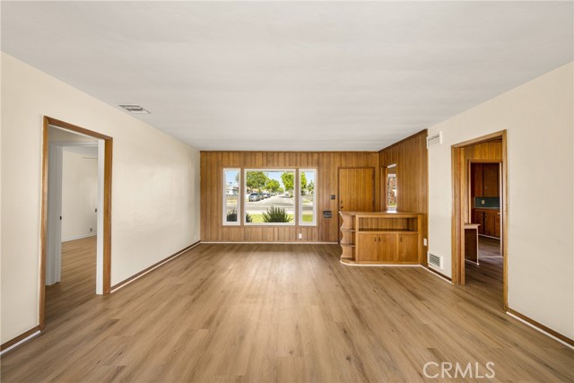 Detail Gallery Image 8 of 28 For 720 N Cambridge St, Orange,  CA 92867 - 2 Beds | 2 Baths