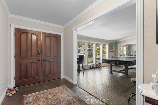 Detail Gallery Image 3 of 53 For 3410 Scenic Dr, Redding,  CA 96001 - 3 Beds | 3 Baths