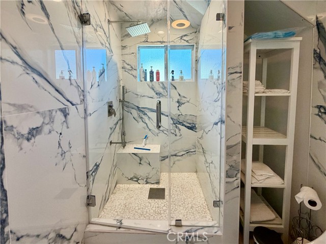 Detail Gallery Image 9 of 35 For 3585 Ambrose Cir #1,  Corona,  CA 92882 - 3 Beds | 2/1 Baths