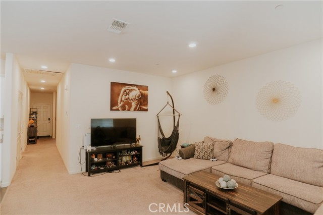 Detail Gallery Image 4 of 34 For 635 Pegasus Dr, Merced,  CA 95348 - 4 Beds | 2 Baths