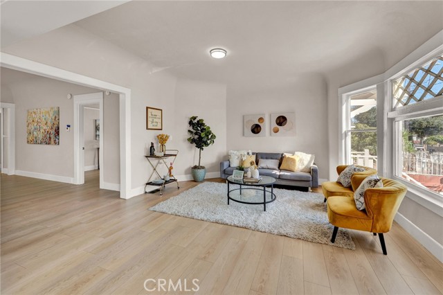 225 N Avenue 57, Los Angeles CA: https://media.crmls.org/medias/391219ff-02b8-4879-bcbd-7aabc928049d.jpg
