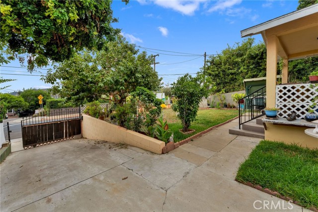 1153 Isabel Street, Los Angeles CA: https://media.crmls.org/medias/391258d9-d65e-4283-a836-871c1f7ee326.jpg