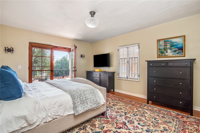 Detail Gallery Image 24 of 38 For 8246 4th St, Los Angeles,  CA 90048 - 2 Beds | 2 Baths