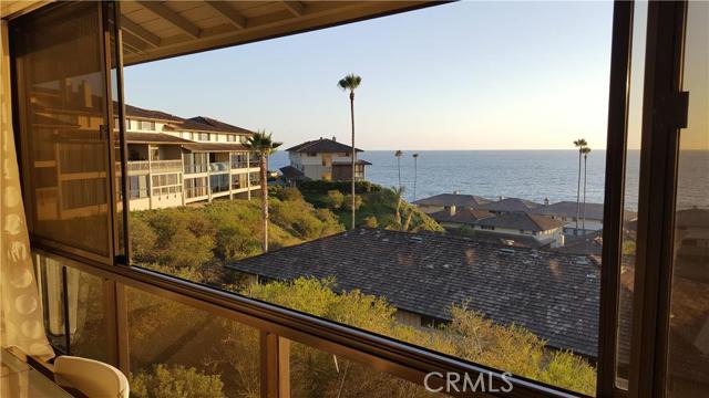 40 Blue Lagoon, Laguna Beach CA: https://media.crmls.org/medias/391447cd-d30b-43b5-b6f1-e64978ae3655.jpg