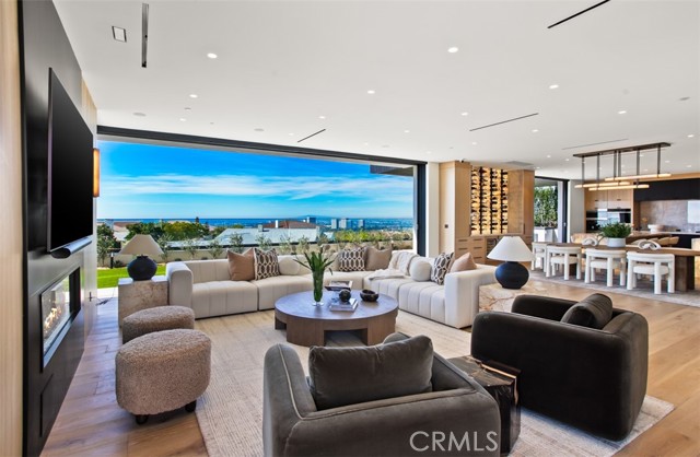 53 Montecito, Corona del Mar CA: https://media.crmls.org/medias/3914f0d3-2ecd-44c1-9f1c-9d0e4498d954.jpg