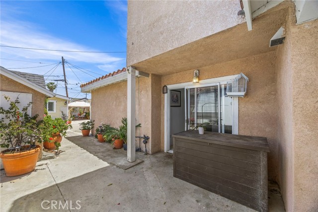 Detail Gallery Image 19 of 39 For 1709 S Townsend St, Santa Ana,  CA 92704 - 4 Beds | 2/1 Baths