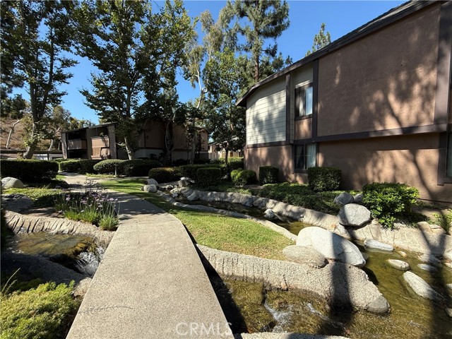 Detail Gallery Image 4 of 18 For 20702 El Toro Rd #243,  Lake Forest,  CA 92630 - 1 Beds | 1 Baths