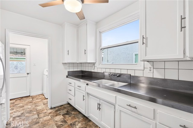 Detail Gallery Image 7 of 31 For 3202 Eckleson Street, Lakewood,  CA 90712 - 3 Beds | 1 Baths