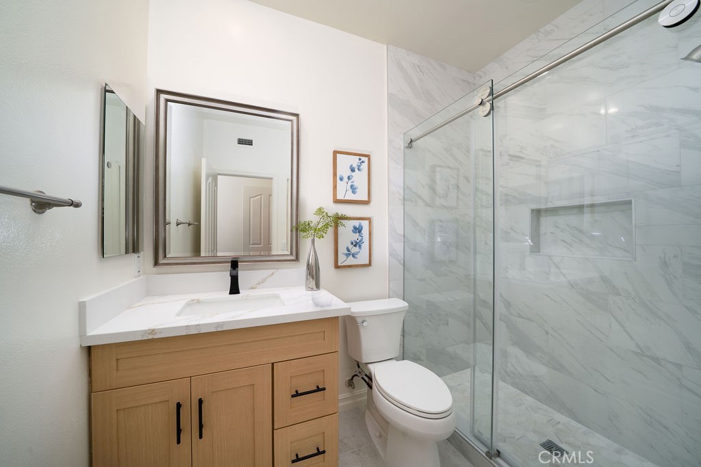 MLS #OC25255873 image #30