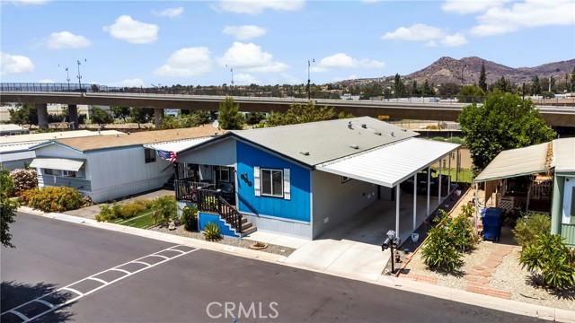3700 Buchanan Street, Riverside CA: https://media.crmls.org/medias/391840ce-a8af-4d23-a897-595ce3dc07c9.jpg