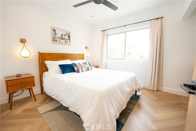 515 N Burton Way, Palm Springs CA: https://media.crmls.org/medias/39184537-fab1-48b6-a598-248f75043a34.jpg