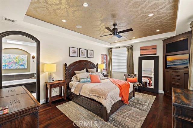 159 Angelo Walk, Long Beach CA: https://media.crmls.org/medias/3918cb1d-911f-4761-849f-7f8ce4aad618.jpg