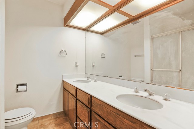 Detail Gallery Image 21 of 39 For 433 S 6th St #E,  Burbank,  CA 91501 - 3 Beds | 2/1 Baths