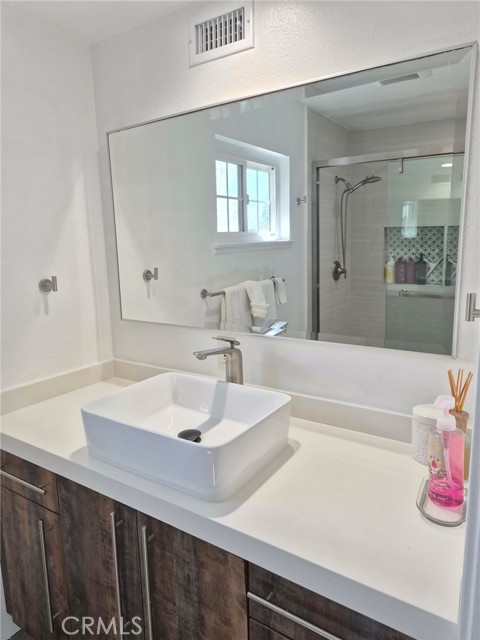 Detail Gallery Image 7 of 21 For 14201 Wiltshire, Westminster,  CA 92683 - 4 Beds | 2 Baths