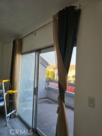 9633 Juniper Avenue, Fontana CA: https://media.crmls.org/medias/391cb843-ac11-42ac-9a2f-f185a6bf85a8.jpg