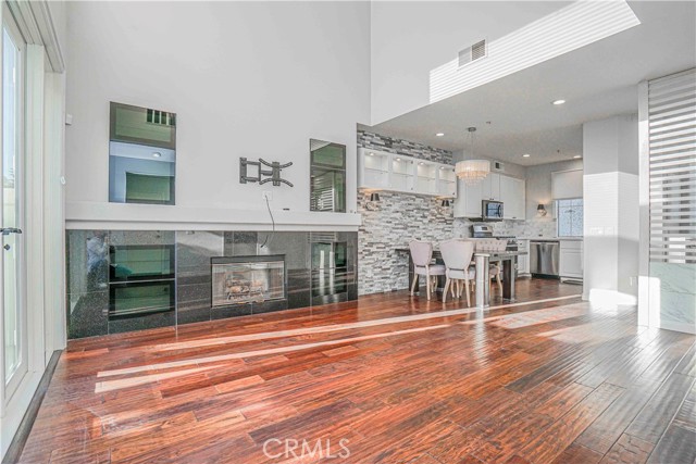 Detail Gallery Image 12 of 28 For 13621 Freemont Ct, La Mirada,  CA 90638 - 3 Beds | 3 Baths